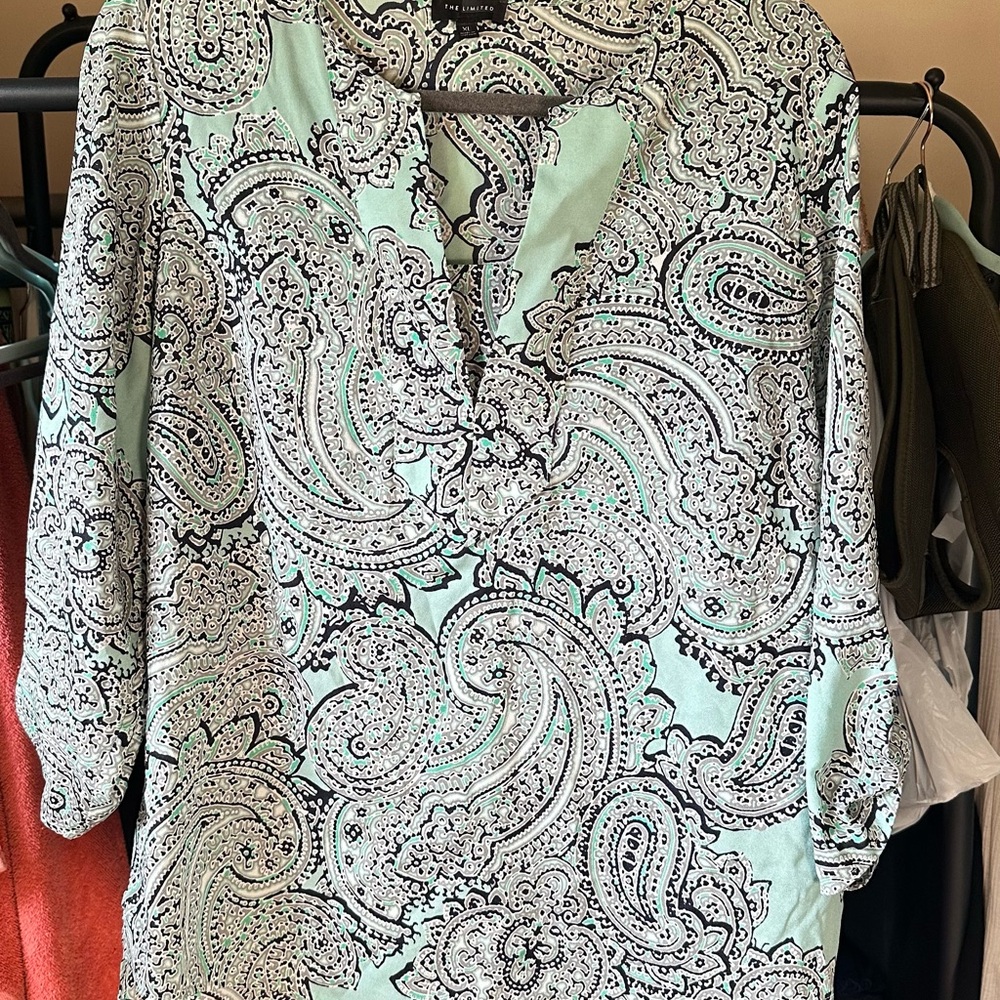 The Limited Mint and White Paisley 3/4 Sleeve Blouse